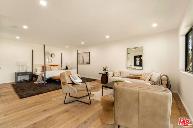 11587 Sunshine Terrace, Los Angeles, CA 91604