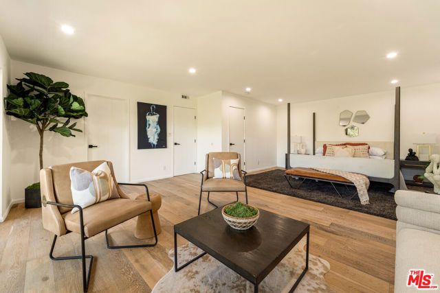 11587 Sunshine Terrace, Los Angeles, CA 91604