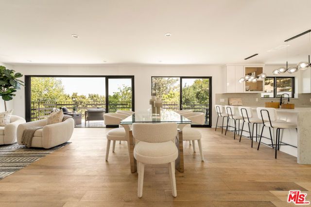 11587 Sunshine Terrace, Los Angeles, CA 91604