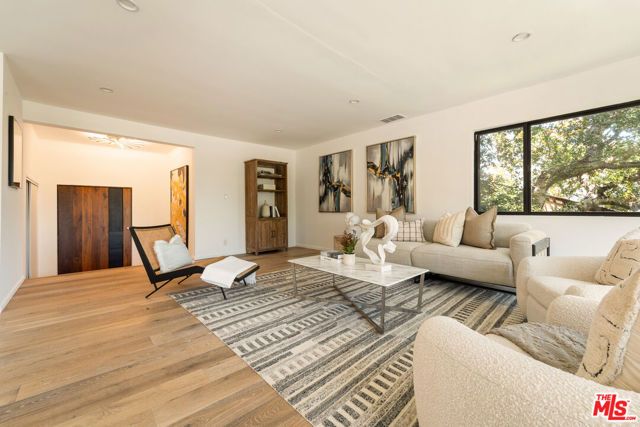 11587 Sunshine Terrace, Los Angeles, CA 91604