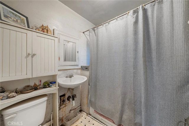 4928 Highland View Avenue, Eagle Rock, CA 90041