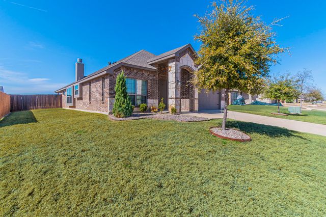 1901 Maplewood Drive, Glenn Heights, TX 75154