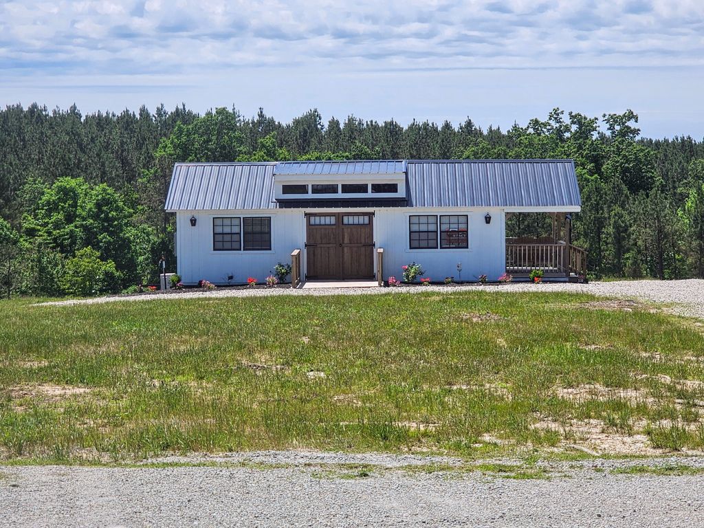 250 Seiber Ridge Rd, Hohenwald, TN 38462