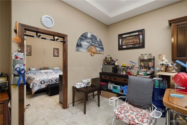 21712 N Val Verde Road, Edinburg, TX 78542