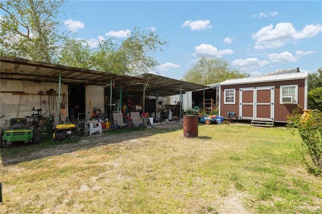 21712 N Val Verde Road, Edinburg, TX 78542