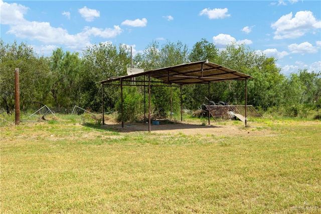 21712 N Val Verde Road, Edinburg, TX 78542
