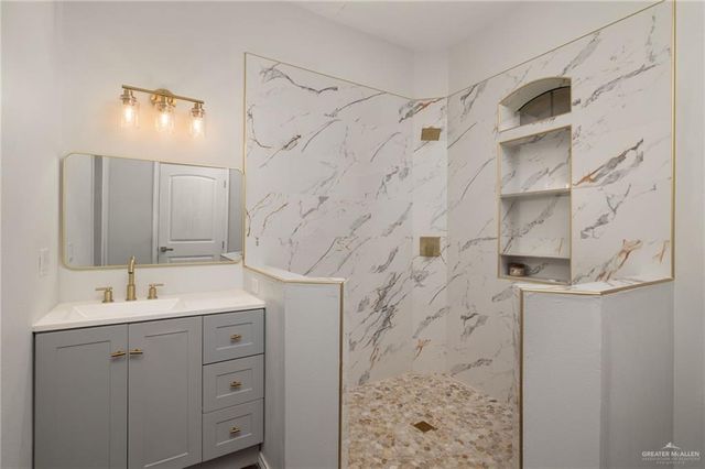 21712 N Val Verde Road, Edinburg, TX 78542