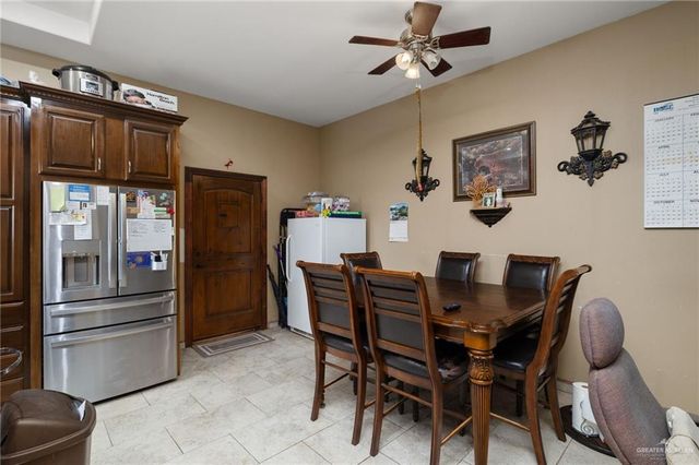 21712 N Val Verde Road, Edinburg, TX 78542