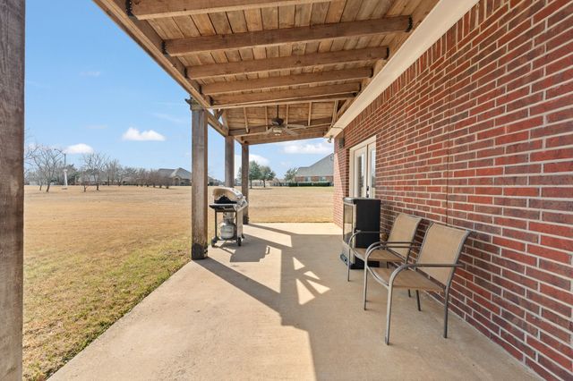 3004 Glenwood Drive, Joshua, TX 76058