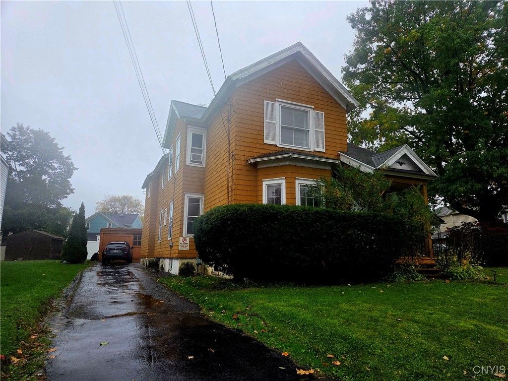 98 Franklin Street Lower, Auburn, NY 13021