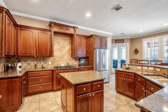 134 Manor Lake Estates Drive, Spring, TX 77379