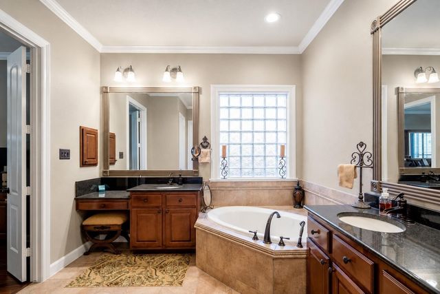 134 Manor Lake Estates Drive, Spring, TX 77379