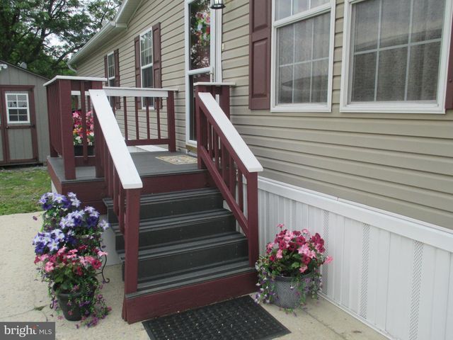 284 WAVERLY CT, Fayetteville, PA 17222
