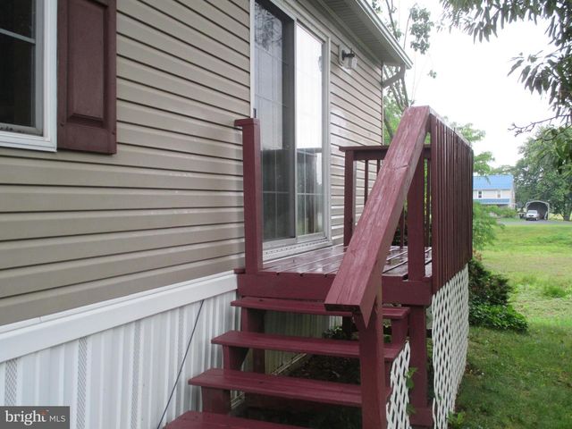 284 WAVERLY CT, Fayetteville, PA 17222
