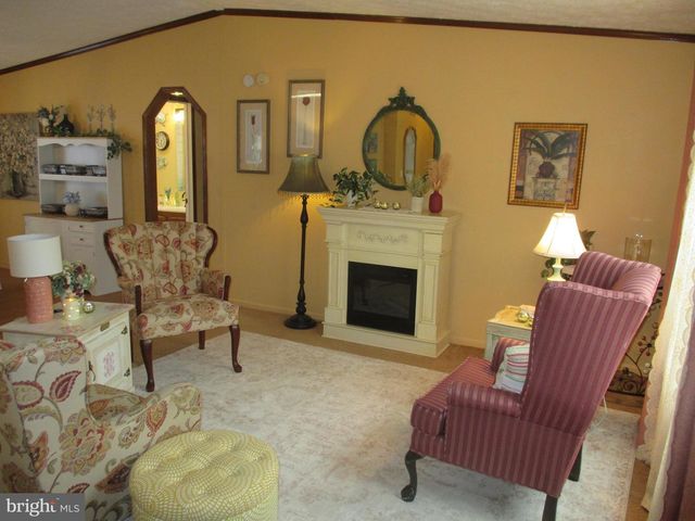 284 WAVERLY CT, Fayetteville, PA 17222