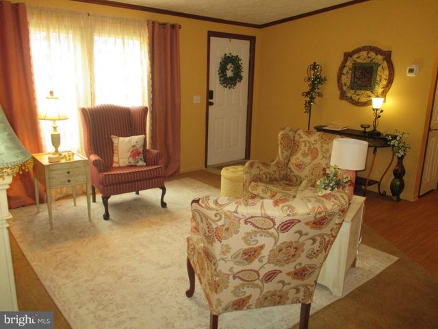 284 WAVERLY CT, Fayetteville, PA 17222