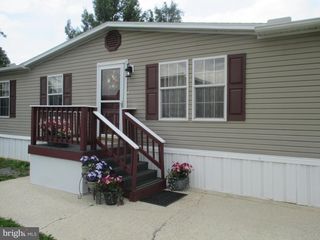 284 WAVERLY CT, Fayetteville, PA 17222