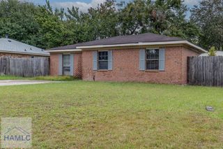 251 Garden Circle, Hinesville, GA 31313