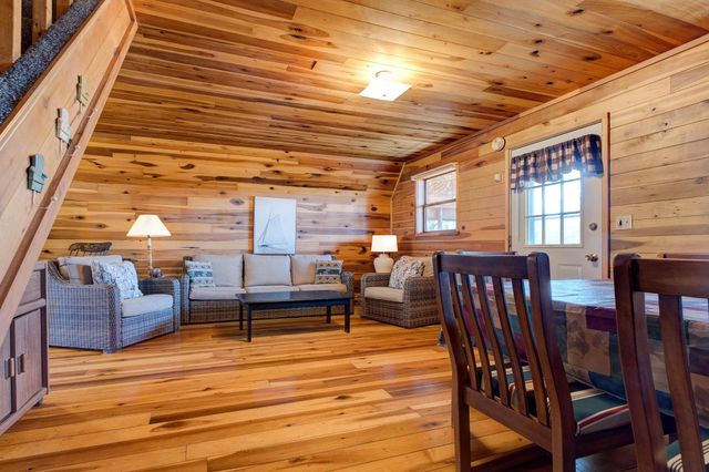 214 Lindsey Lane, Wellington, KY 40387