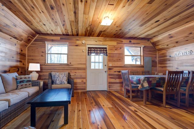 214 Lindsey Lane, Wellington, KY 40387