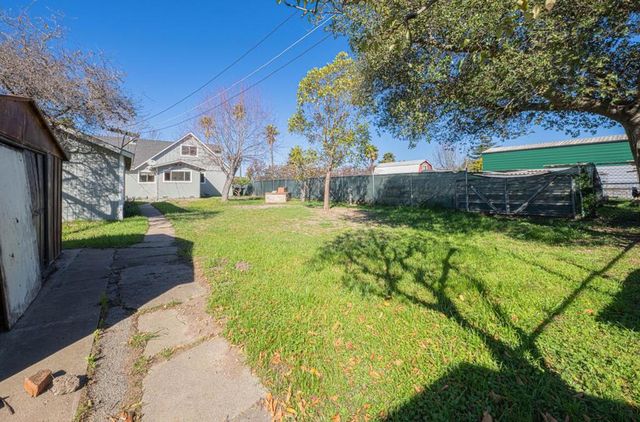 757 Middlefield Road, Salinas, CA 93906
