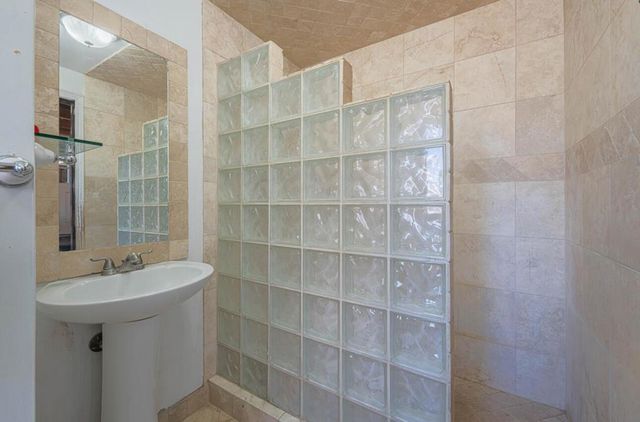 757 Middlefield Road, Salinas, CA 93906