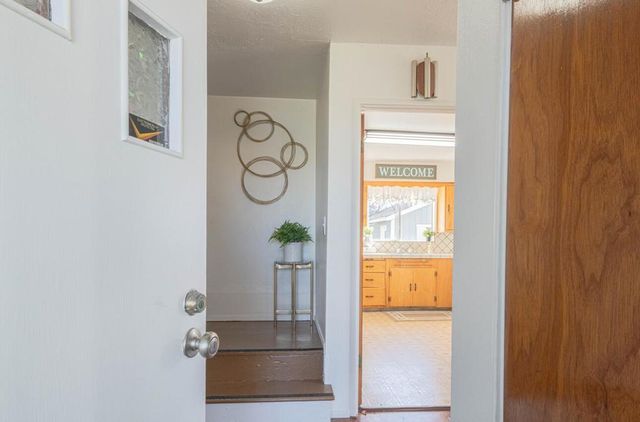 757 Middlefield Road, Salinas, CA 93906