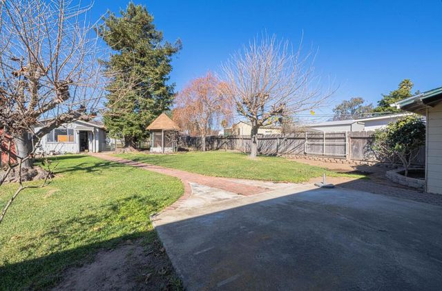 757 Middlefield Road, Salinas, CA 93906