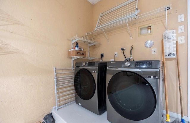 1928 Madeira Drive, Weston, FL 33327