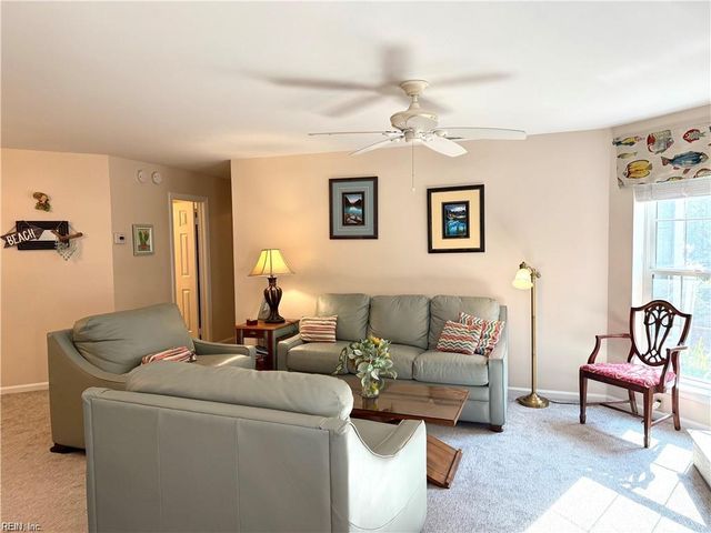 411 Harbour Pt Apt 102, Virginia Beach, VA 23451