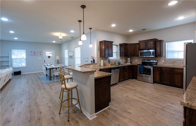 1133 Oney Hervey Drive, College Station, TX 77840