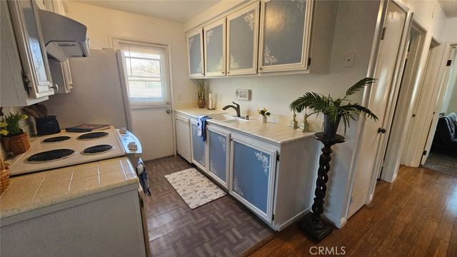 1267 Chalmette, Ventura, CA 93003