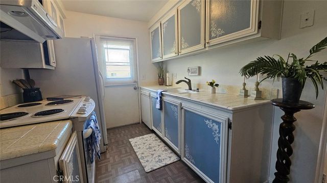 1267 Chalmette, Ventura, CA 93003