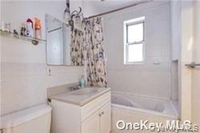 55 Grand Avenue 2A, Rockville Centre, NY 11570
