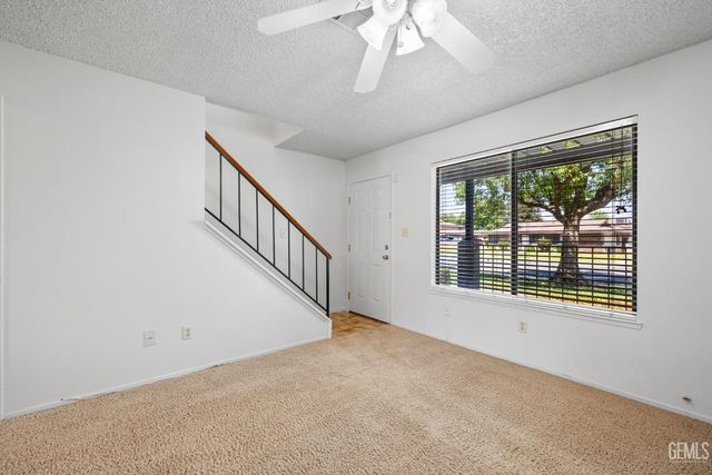 7800 Westfield Road 45, Bakersfield, CA 93309