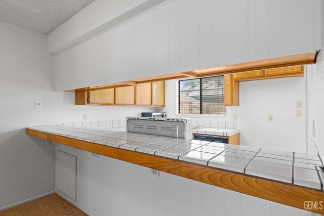 7800 Westfield Road 45, Bakersfield, CA 93309