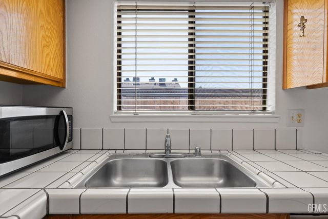 7800 Westfield Road 45, Bakersfield, CA 93309