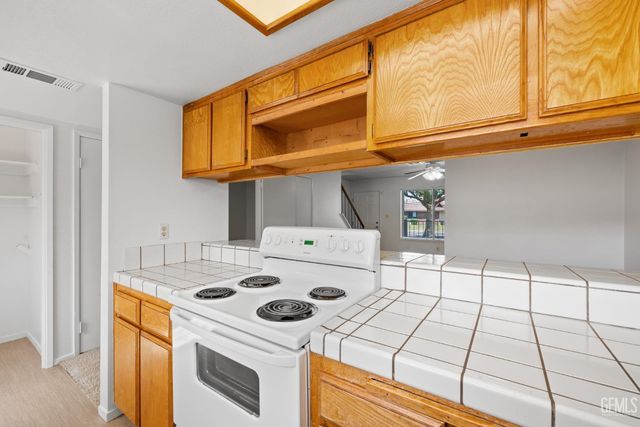 7800 Westfield Road 45, Bakersfield, CA 93309