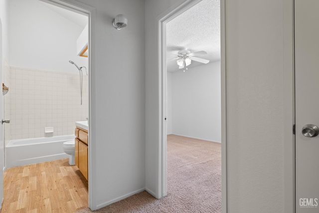 7800 Westfield Road 45, Bakersfield, CA 93309