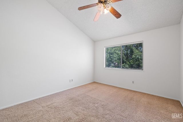 7800 Westfield Road 45, Bakersfield, CA 93309