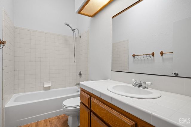 7800 Westfield Road 45, Bakersfield, CA 93309