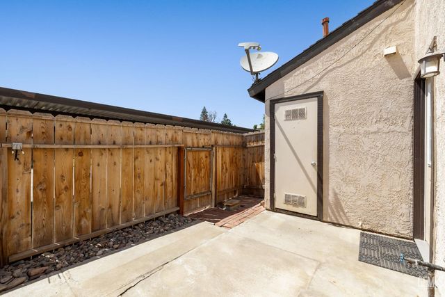 7800 Westfield Road 45, Bakersfield, CA 93309