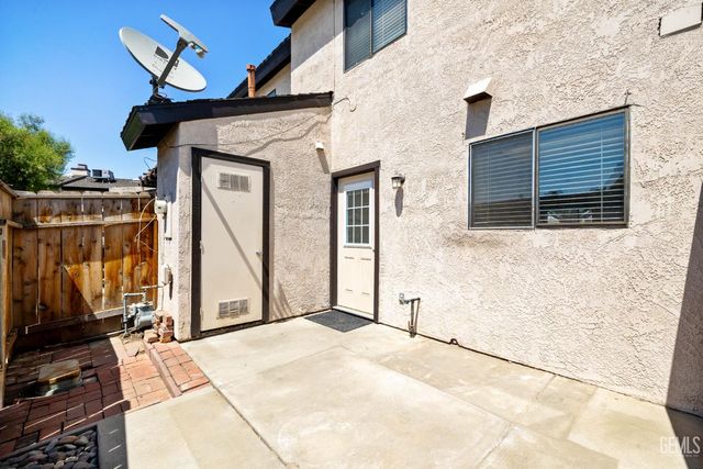 7800 Westfield Road 45, Bakersfield, CA 93309