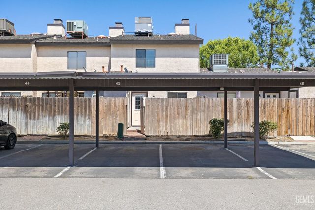 7800 Westfield Road 45, Bakersfield, CA 93309