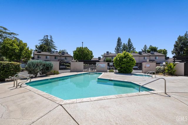 7800 Westfield Road 45, Bakersfield, CA 93309