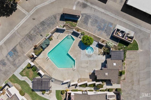 7800 Westfield Road 45, Bakersfield, CA 93309