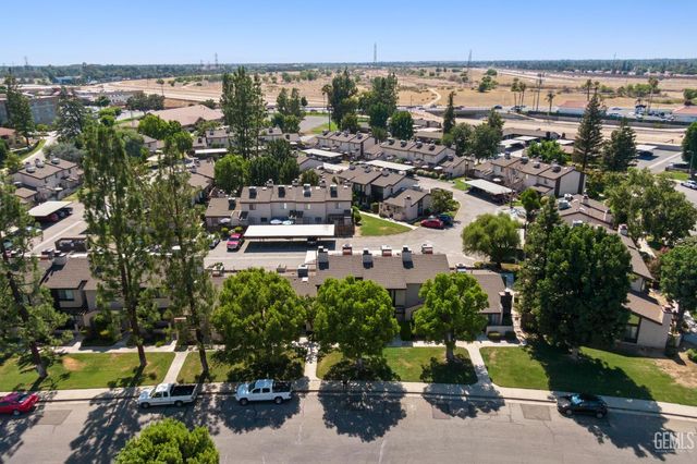 7800 Westfield Road 45, Bakersfield, CA 93309