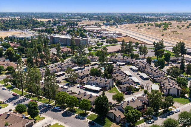 7800 Westfield Road 45, Bakersfield, CA 93309