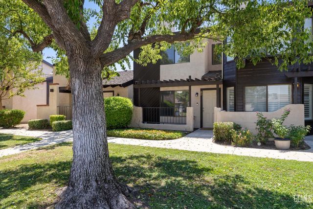 7800 Westfield Road 45, Bakersfield, CA 93309