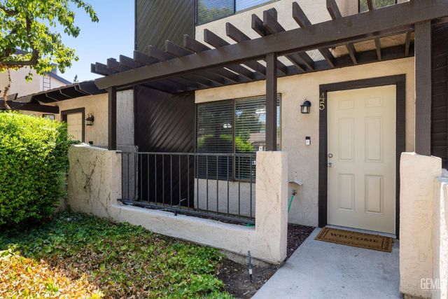 7800 Westfield Road 45, Bakersfield, CA 93309